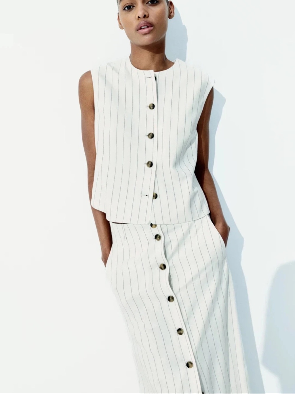 H&M White Pinstripe Button-Down A-Line Skirt - Picture 5 of 7